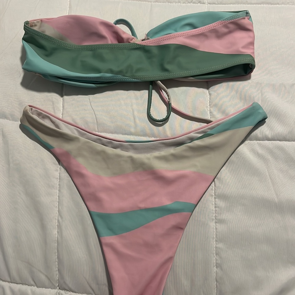 bikini set - Picture 2 of 2
